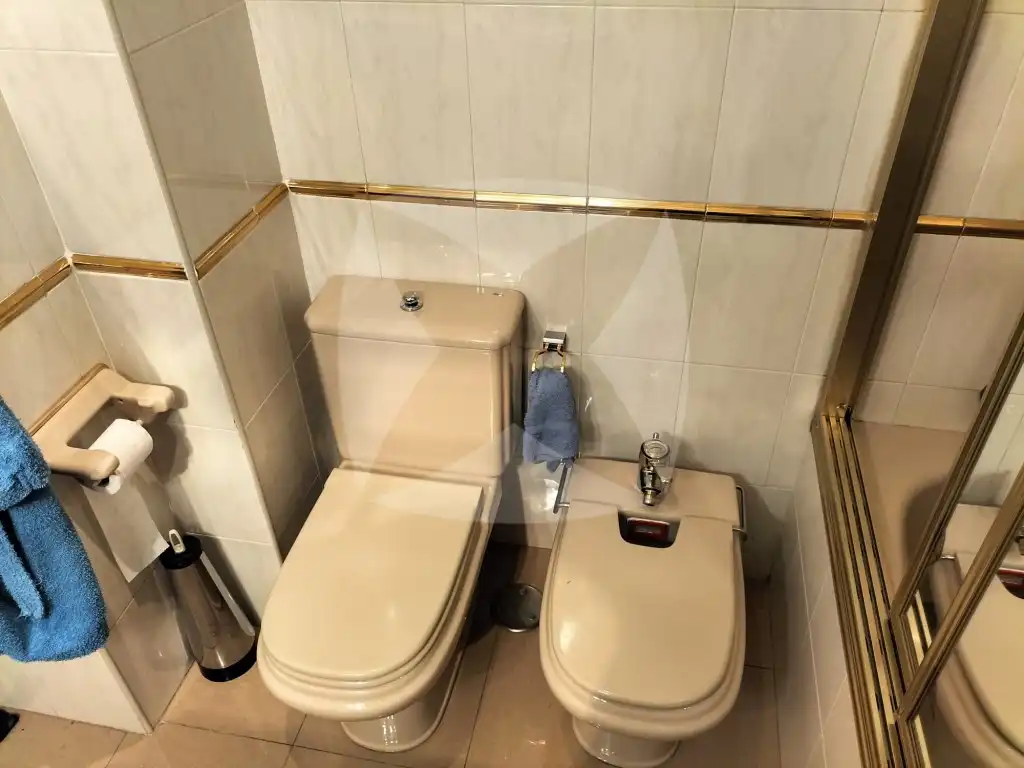Bany de Pis en venda en Badajoz amb Aire condicionat, Calefacció i Terrassa