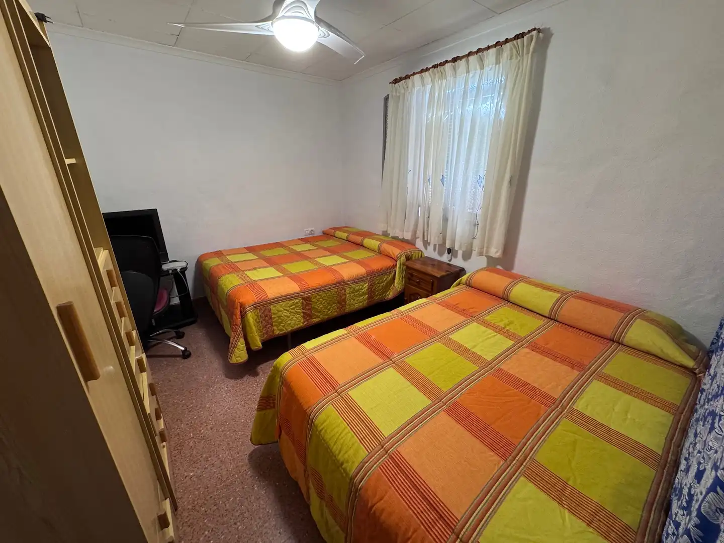 Habitación de Finca rústica en venta en Villena con Aire acondicionado, Calefacción y Jardín privado