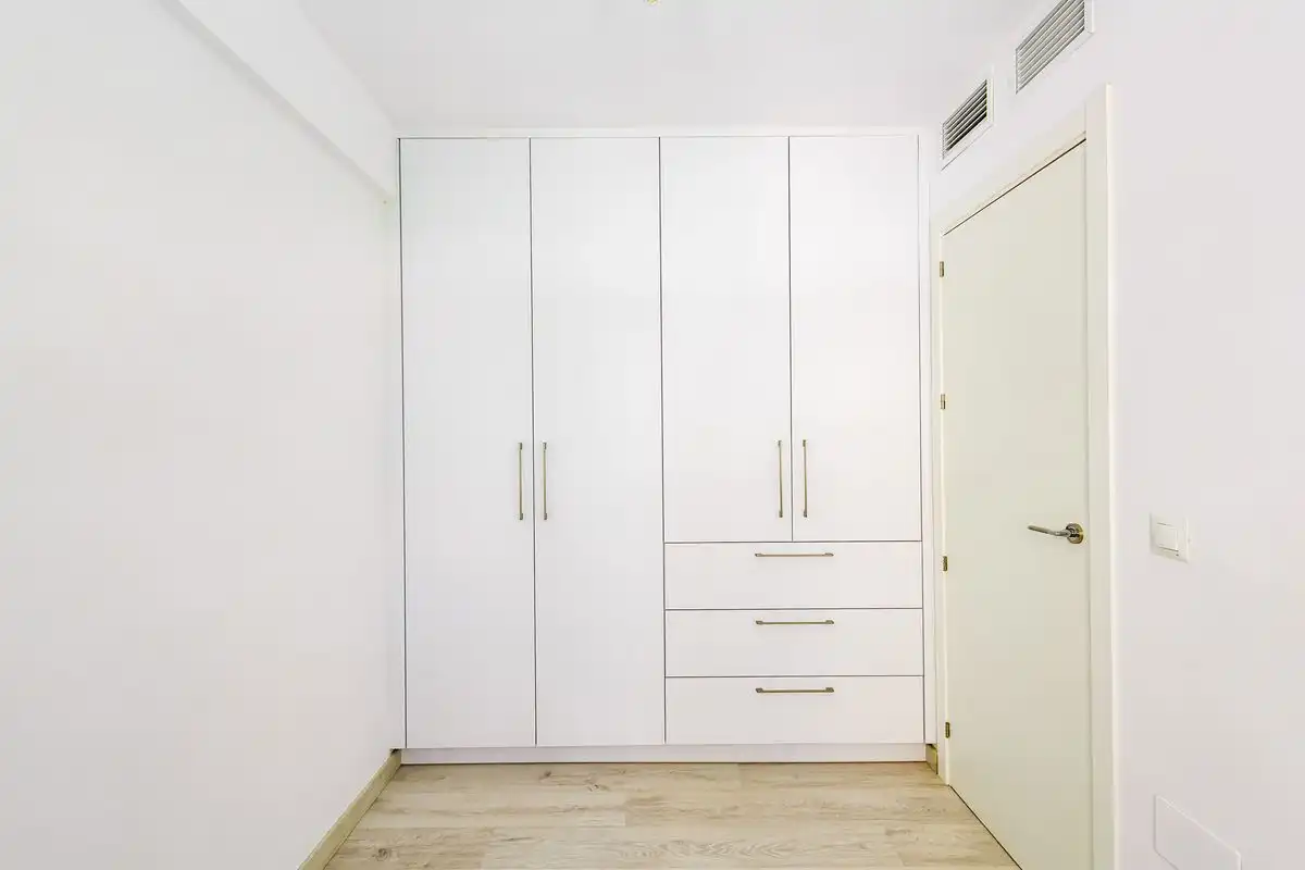 Habitación de Piso en venta en Málaga con Calefacción, Terraza y Balcón