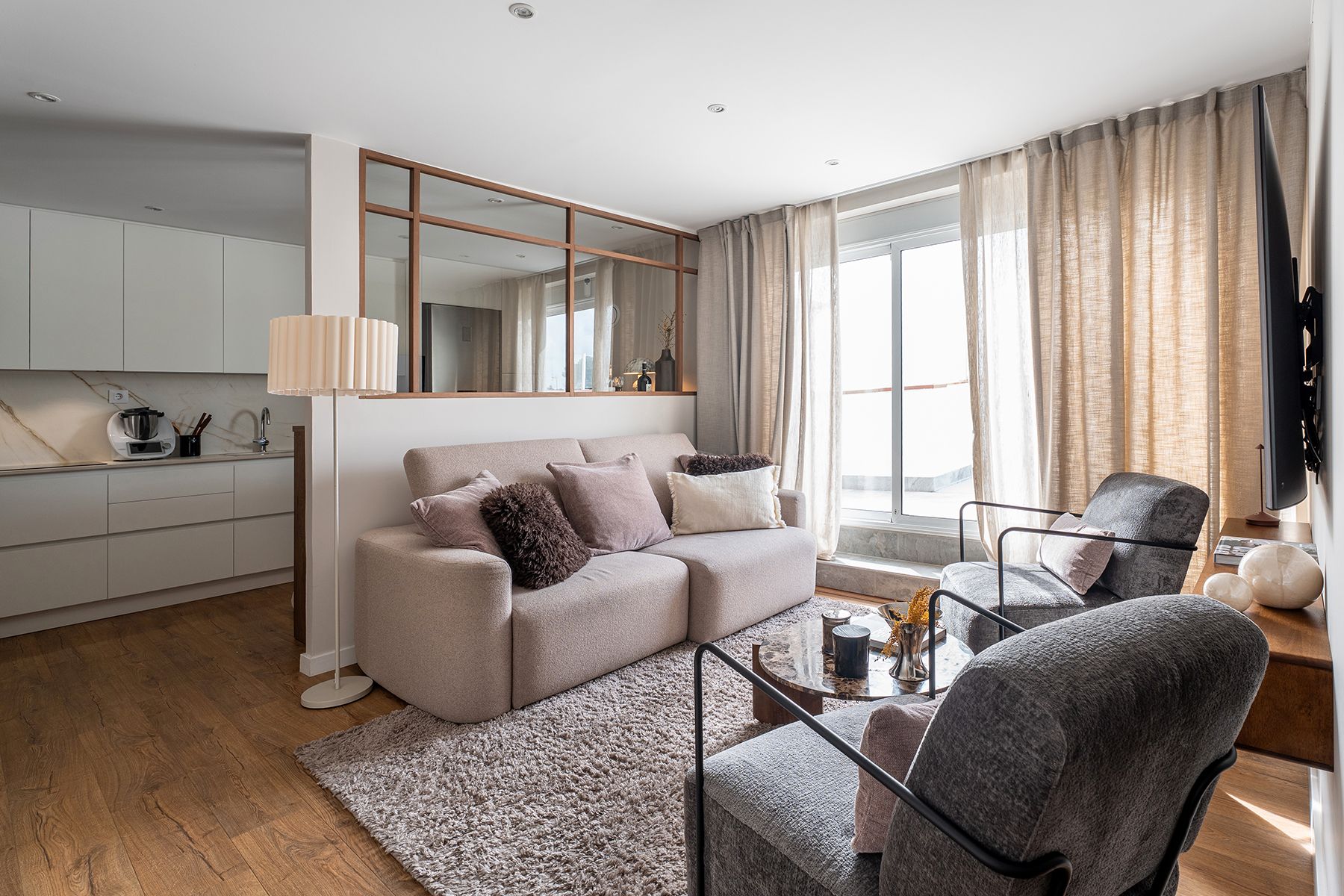 Sala de estar de Ático en venta en Esplugues de Llobregat con Aire acondicionado, Calefacción y Parquet