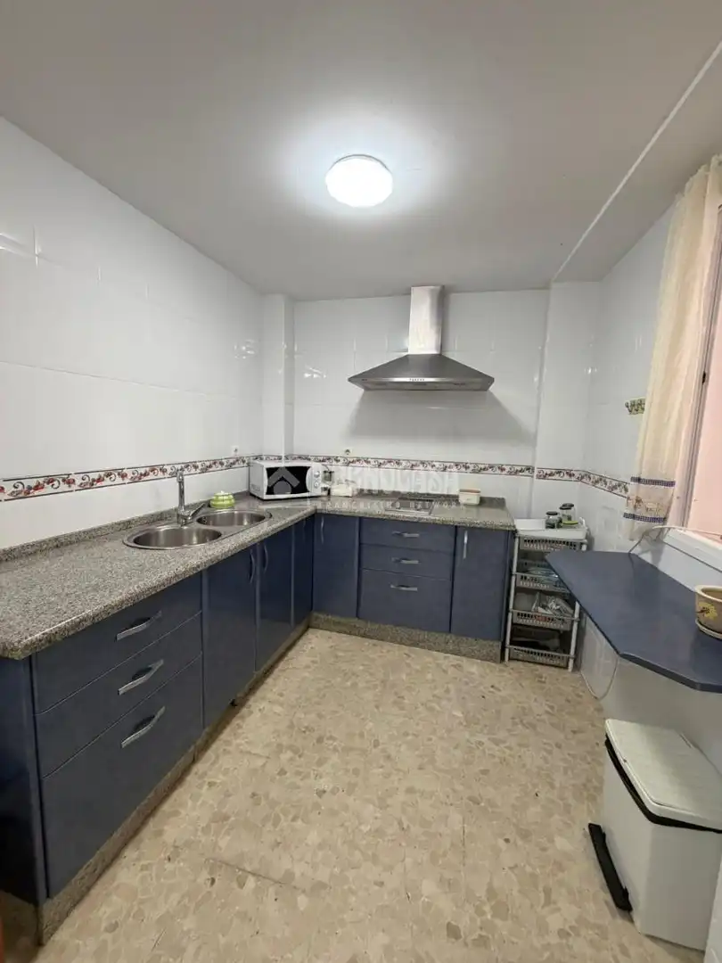 Kitchen of Houses for sale in Sevilla  with Terrace and Balcony
