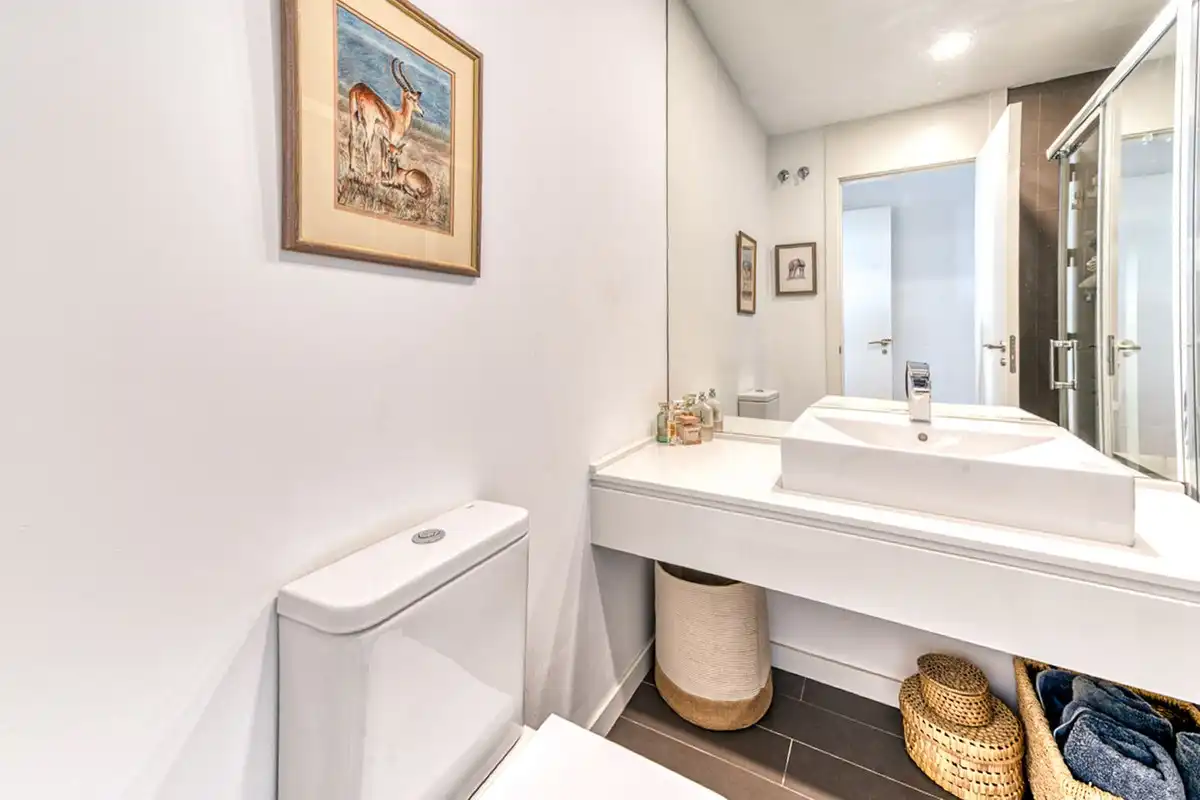 Baño de Ático en venta en Estepona con Aire acondicionado, Terraza y Trastero