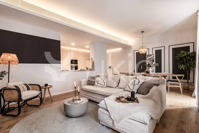 Piso en Alquiler en Alta en Universidad - Malasaña