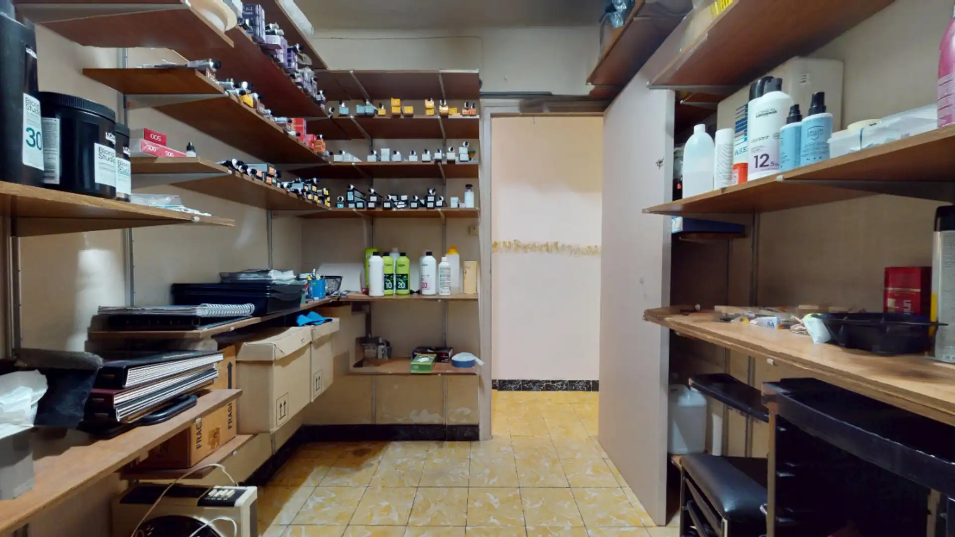 Kitchen of Flat for sale in Barcelona  with Air Conditioner, Terrace and Balcony