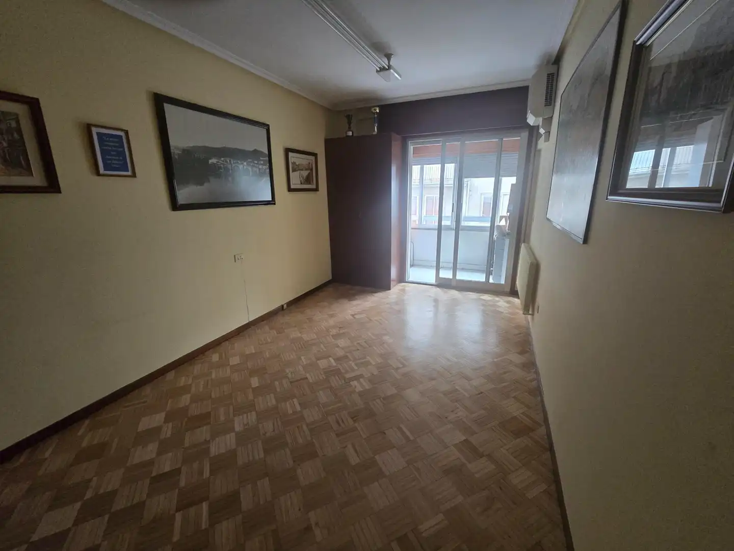 Pis en venda en Ourense Capital  amb Calefacció, Parquet i Traster