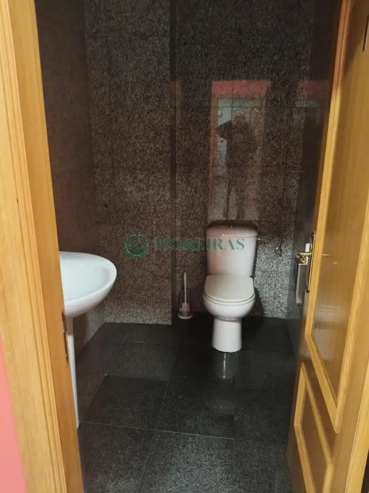 Business premises for sale in Couto, imagen 11