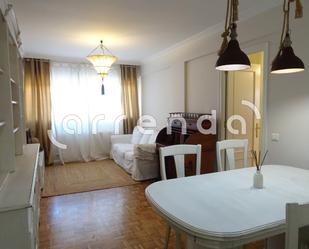 Bedroom of Flat to rent in Camargo  with Heating