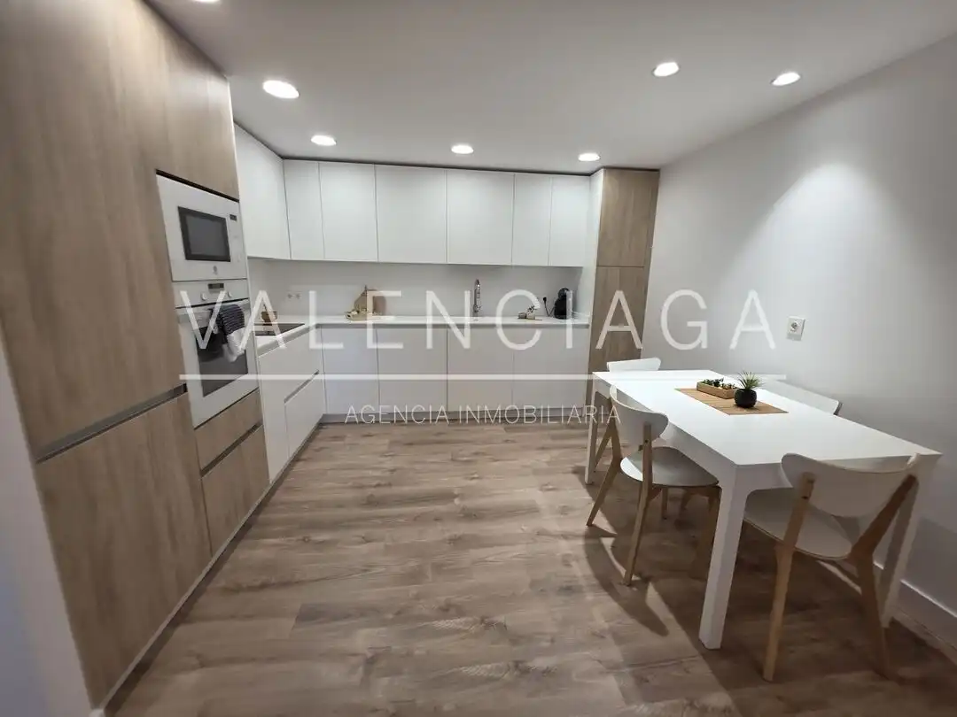 Cocina de Piso en venta en Lazkao con Calefacción y Amueblado
