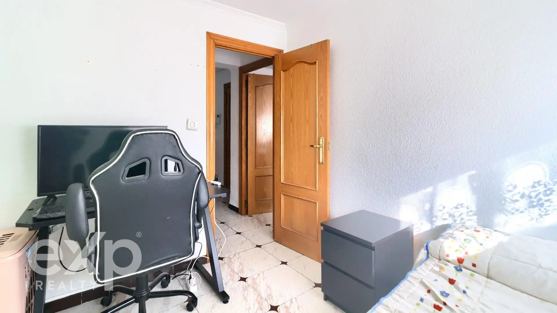 Flat for sale in Valencia  with Air Conditioner, Heating and Terrace