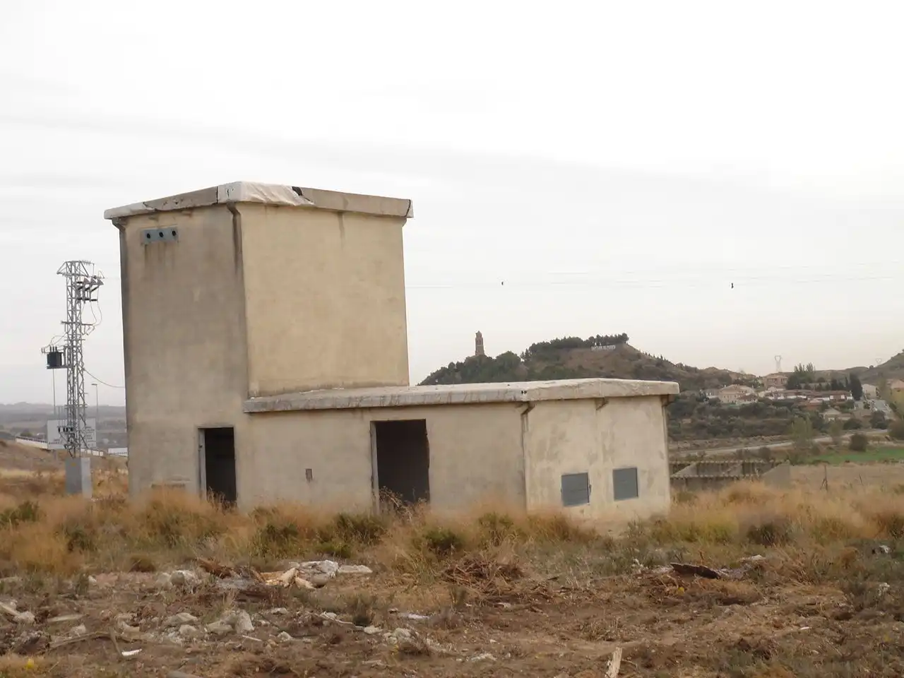 Vista exterior de Nave industrial en venta en Castejón del Puente