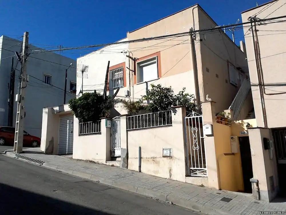 Exterior view of Flat for sale in Sant Vicenç Dels Horts