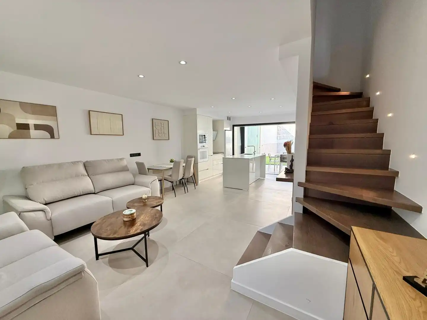 Sala de estar de Casa adosada de alquiler en  Palma de Mallorca con Aire acondicionado, Calefacción y Jardín privado