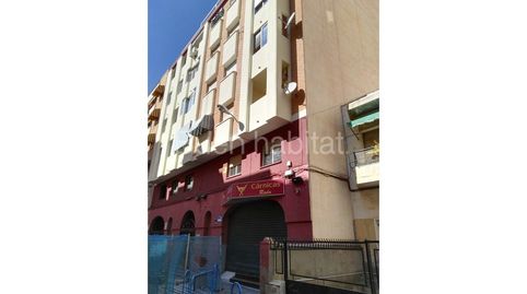 Foto 2 de Apartamento en venta en Calle Angelita Rodriguez Precia, 3, Carolinas Altas, Alicante / Alacant