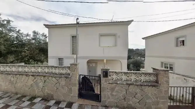 Haus zum Verkauf in Carrer Arboç