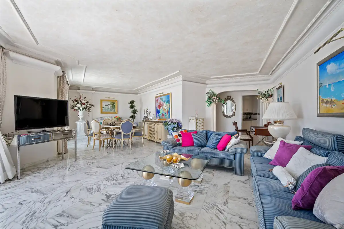 Penthouse with pool for sale in Avenida Bulevar Príncipe Alfonso de Hohenlohe, imagen 2