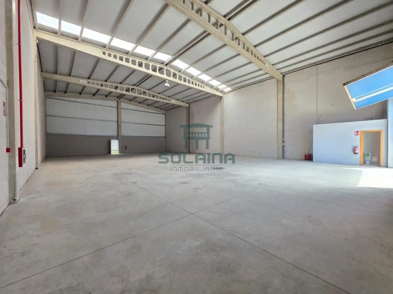 Industrial buildings for rent in San Cibrao das Viñas