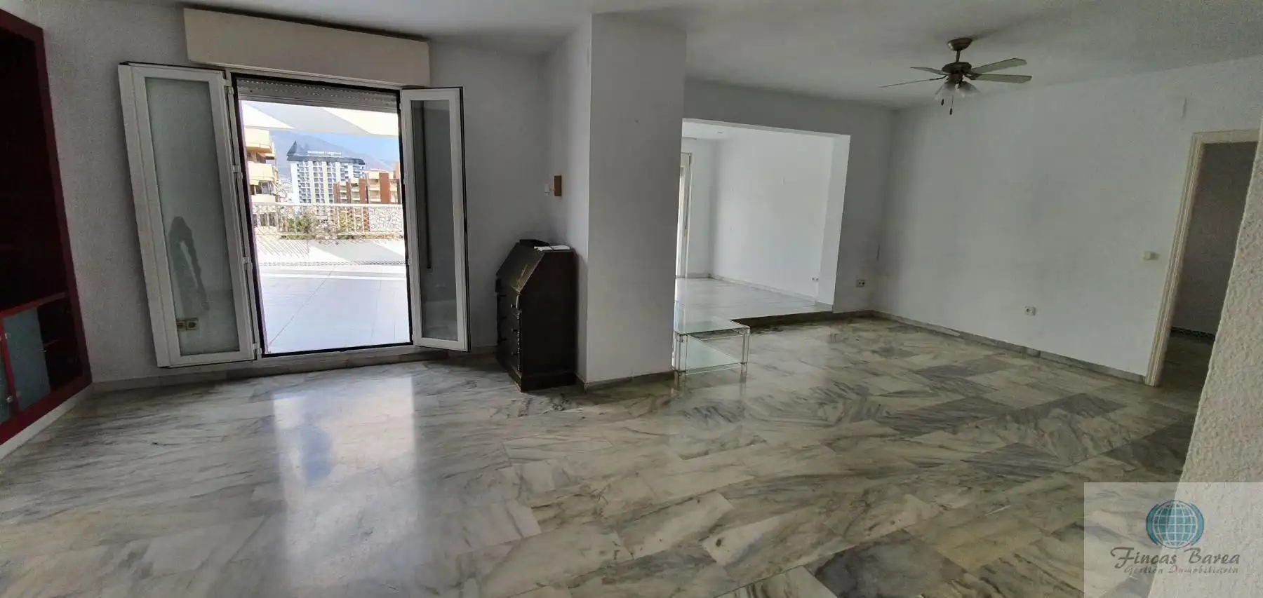 Dachboden zum Verkauf in Fuengirola mit Terrasse und Gemeinschaftspool