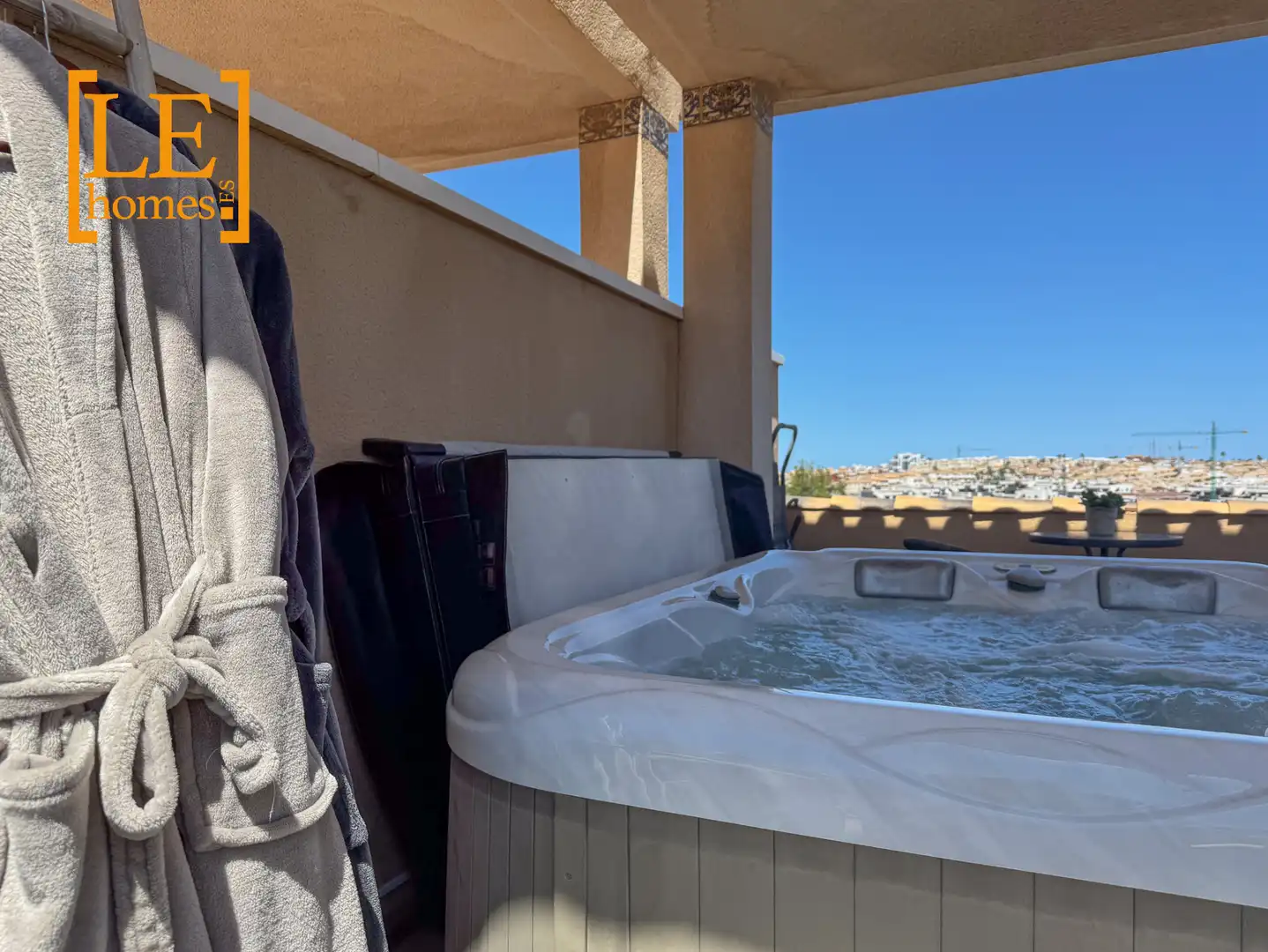 Terrassa de Apartament en venda en Orihuela amb Aire condicionat, Moblat i Forn
