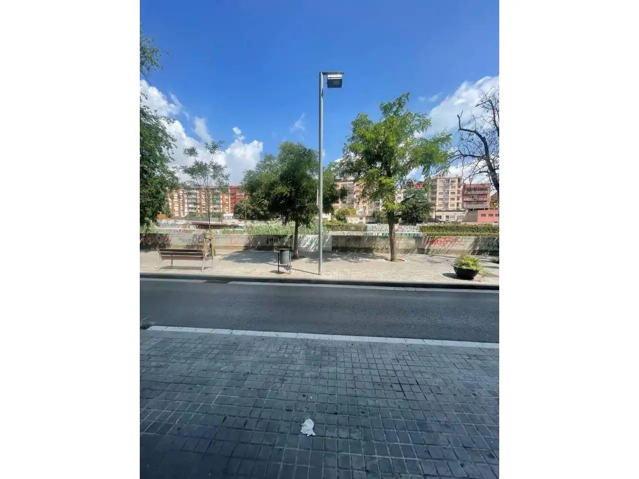 Vista exterior de Garatge de lloguer en Cerdanyola del Vallès