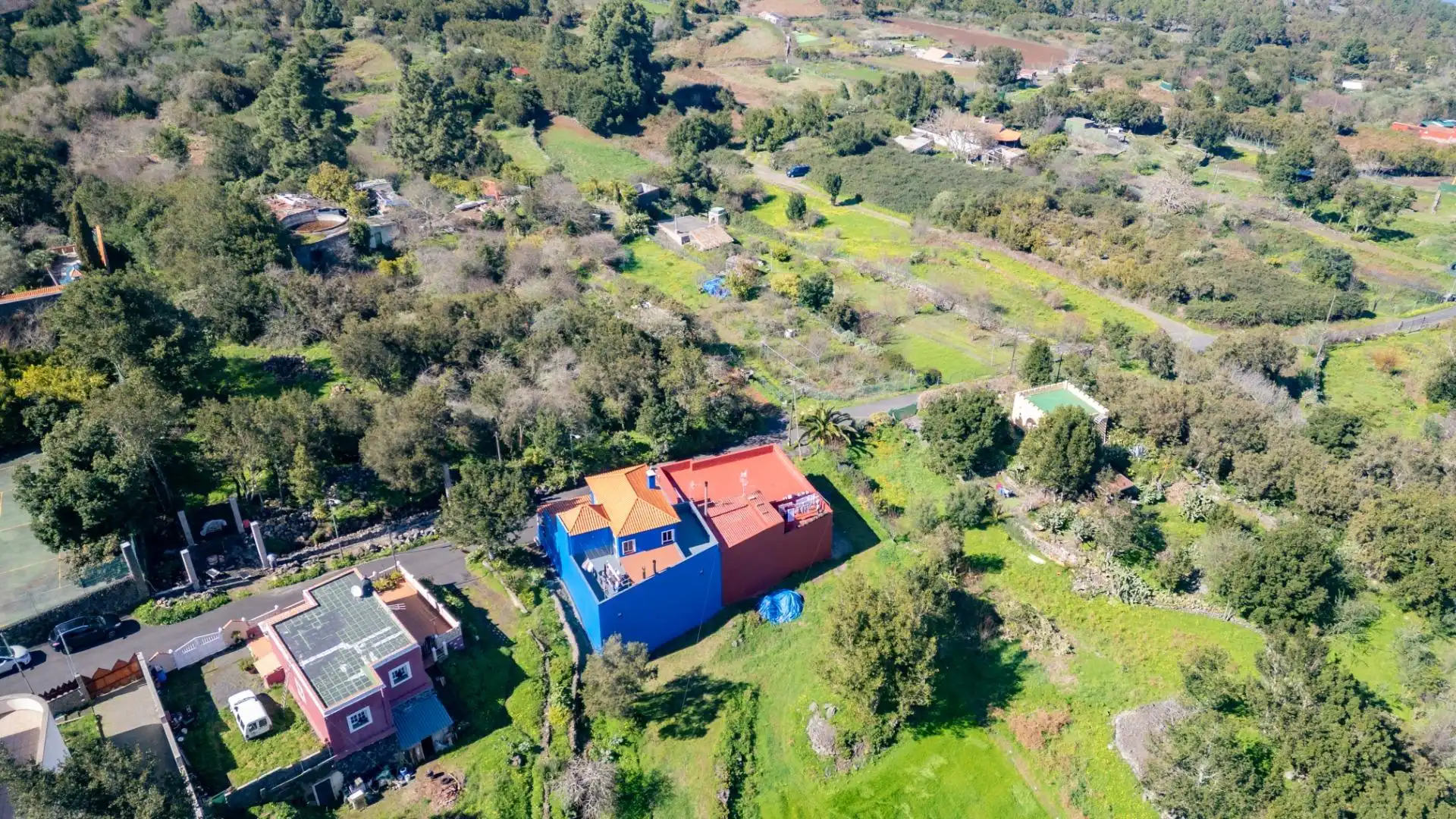 Vista exterior de Casa adosada en venta en El Tanque con Trastero, Amueblado y Balcón