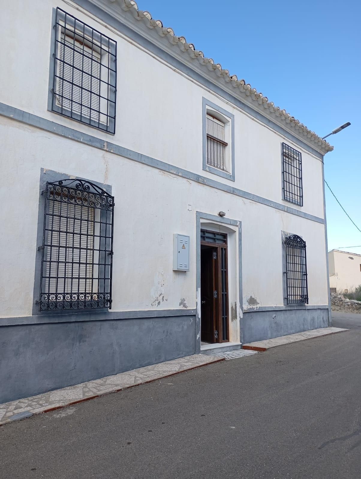 Vista exterior de Casa o xalet en venda en Sorbas amb Jardí privat, Terrassa i Traster