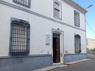 Casa amb jardí en venda a Sorbas