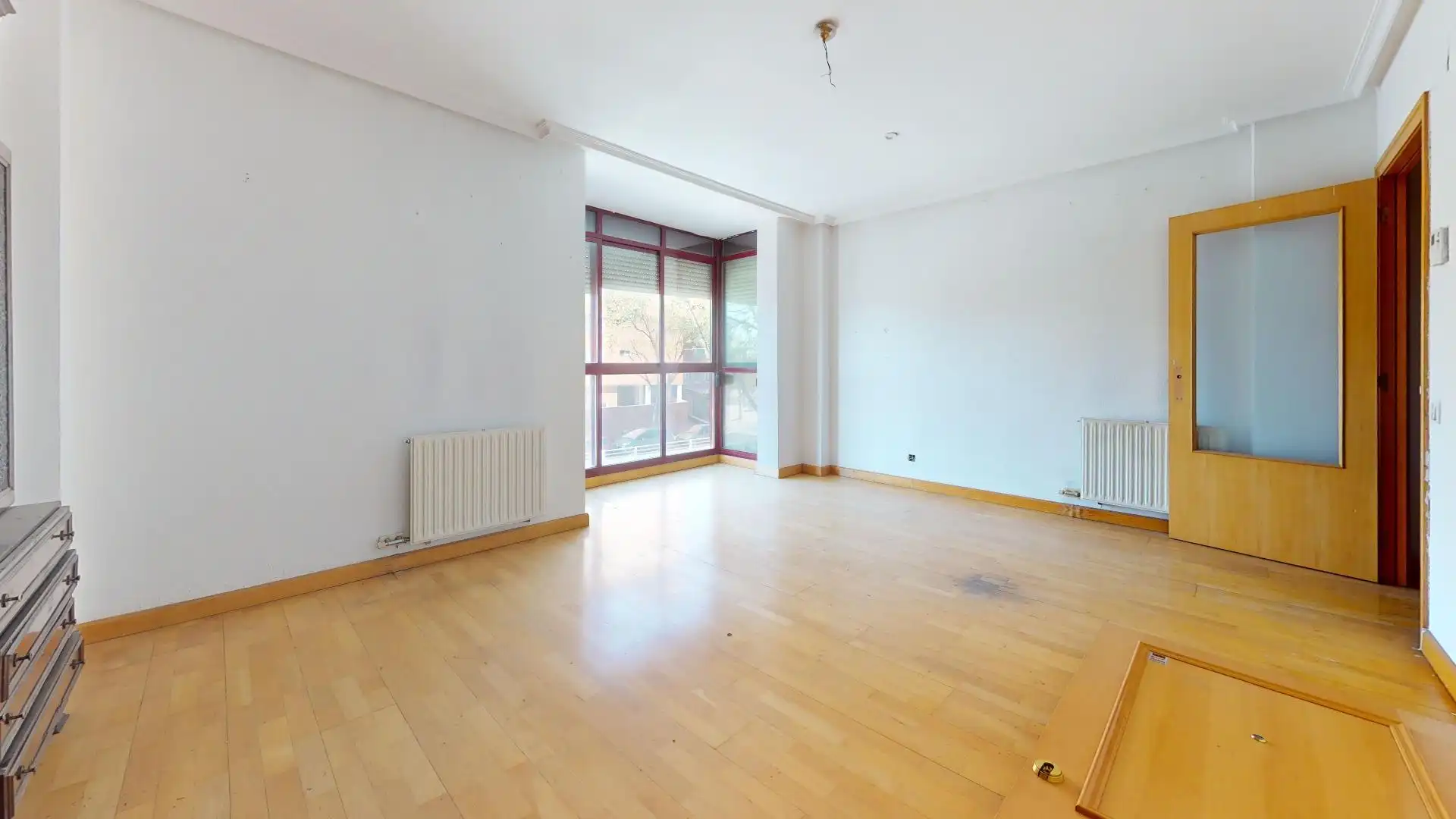 Sala de estar de Piso en venta en  Madrid Capital con Trastero, Alarma y Piscina comunitaria