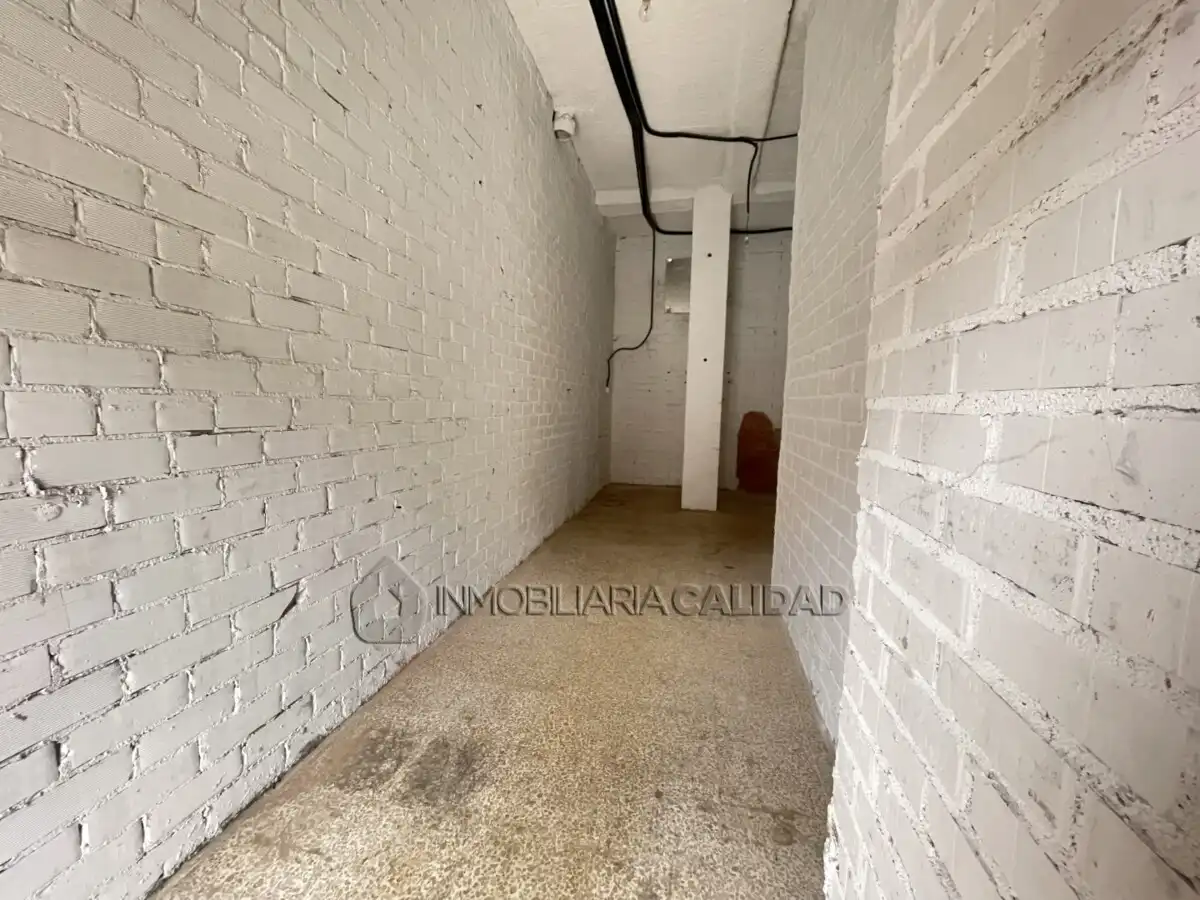 Storage room for sale in Burgos