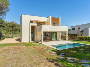 Chalet con piscina en venta en Calella de Palafrugell