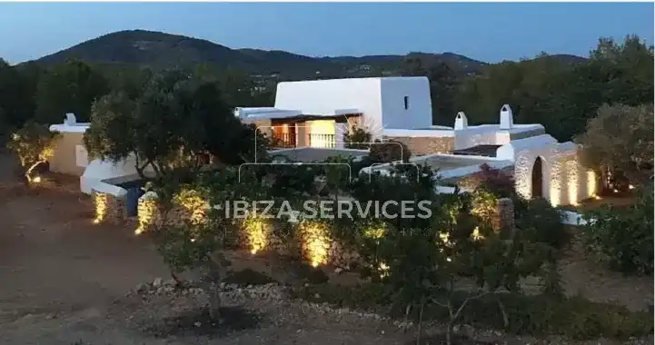 Chalet con piscina en venta en Sant Antoni de Portmany, imagen 8
