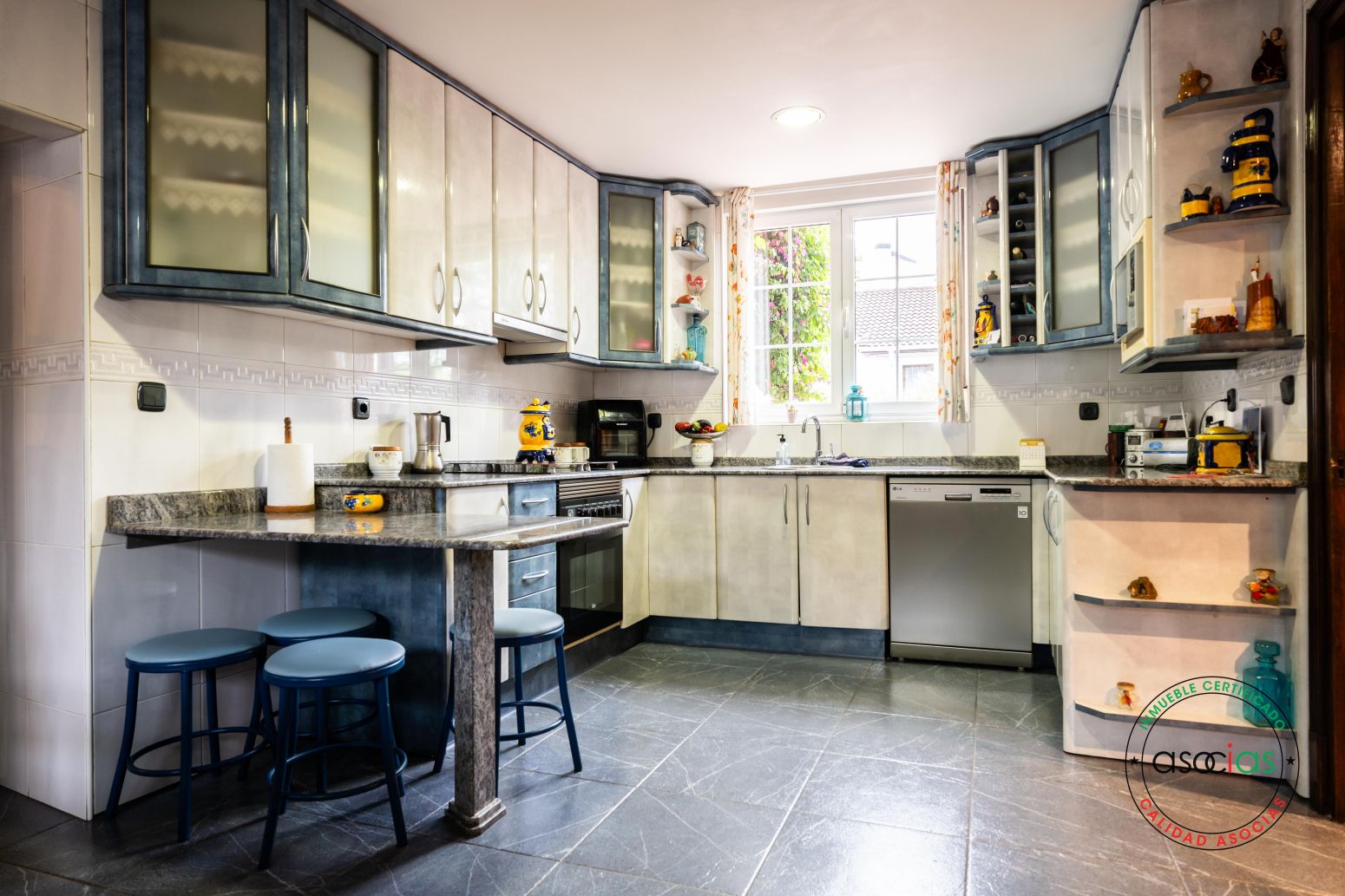 Kitchen of House or chalet for sale in Gijón   with Heating, Private garden and Parquet flooring
