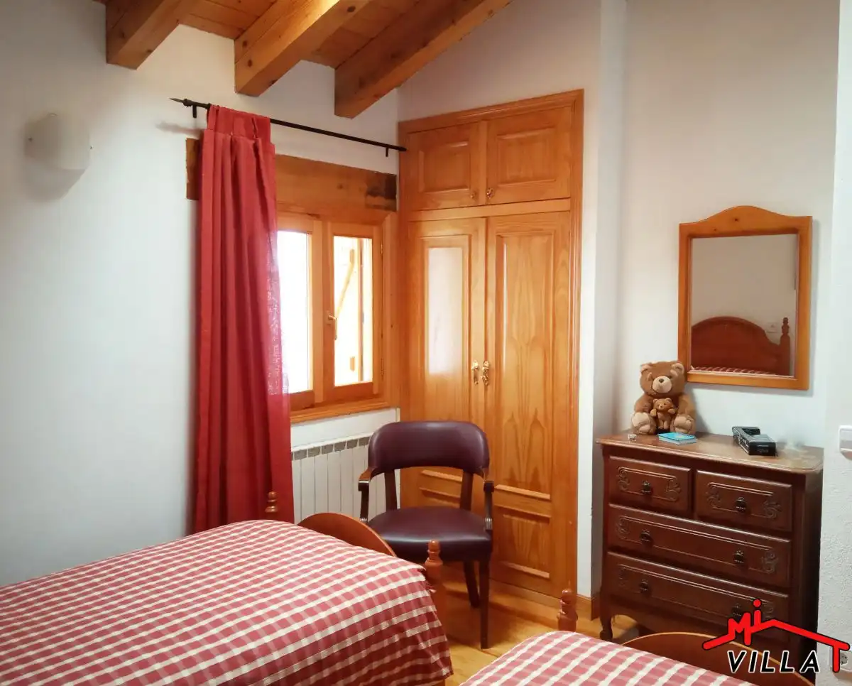 Habitación de Casa o chalet en venta en Roncal / Erronkari con Calefacción
