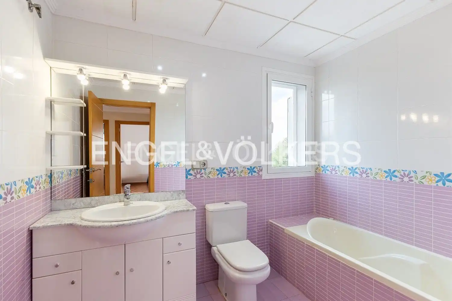 Baño de Casa o chalet en venta en Bétera con Aire acondicionado, Calefacción y Jardín privado