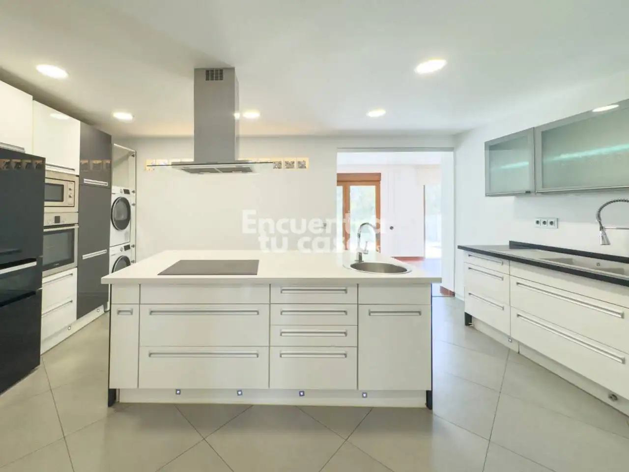 Casa amb piscina en venda a Avenida Coloma, imagen 6