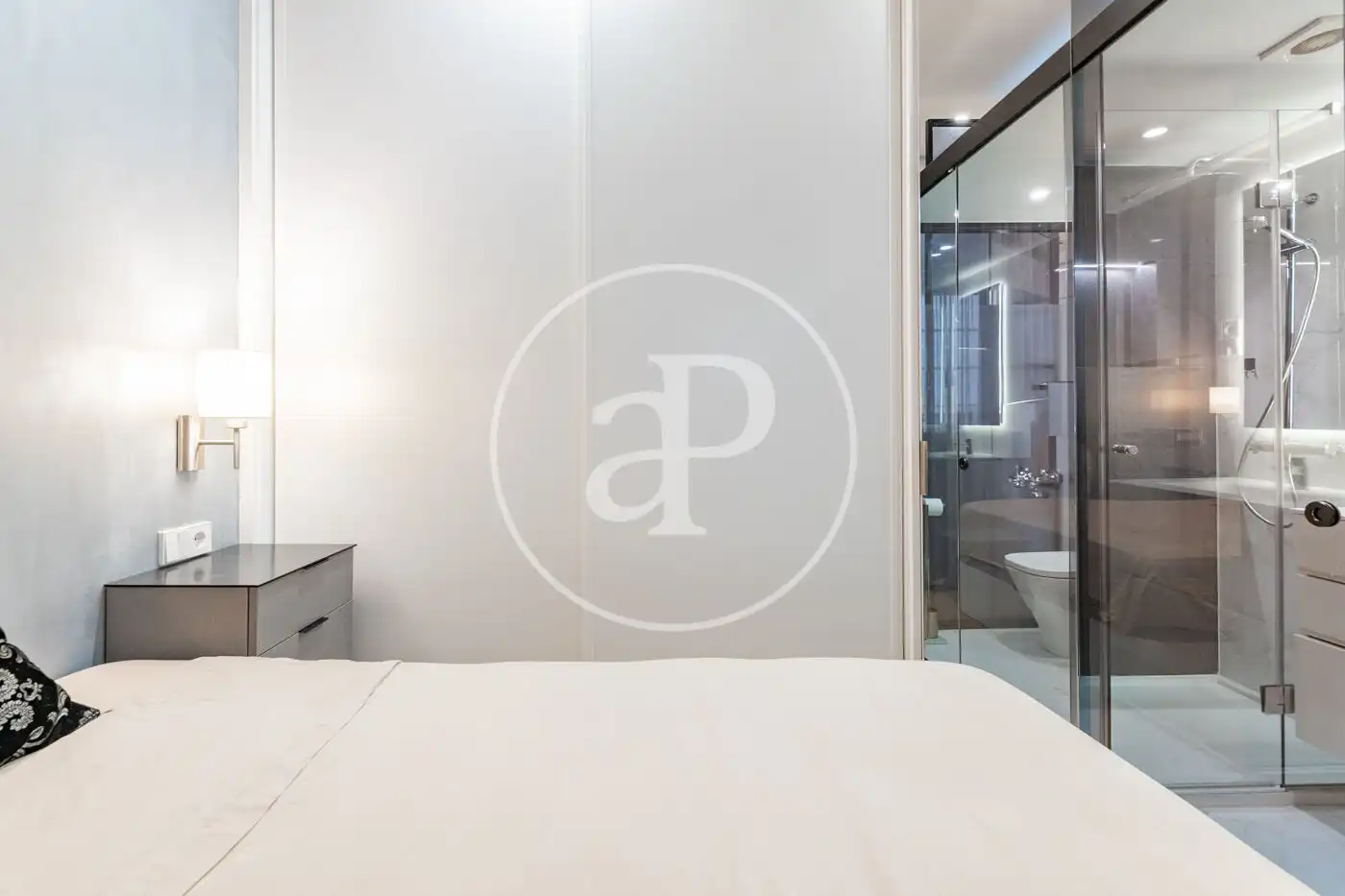 Habitación de Piso en venta en Madrid con Aire acondicionado, Calefacción y Jardín privado