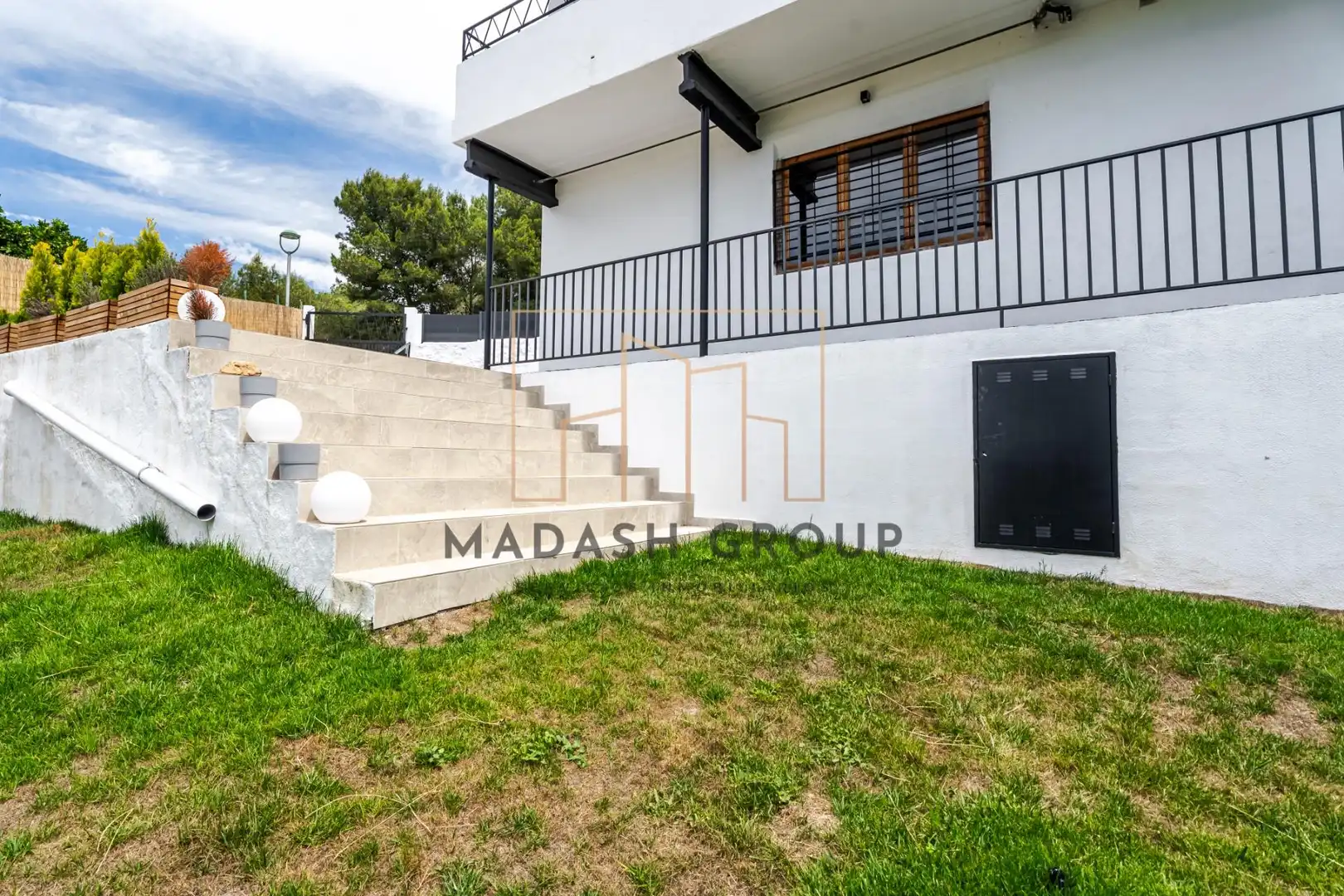 Vista exterior de Casa o xalet en venda en Tarragona amb Parquet