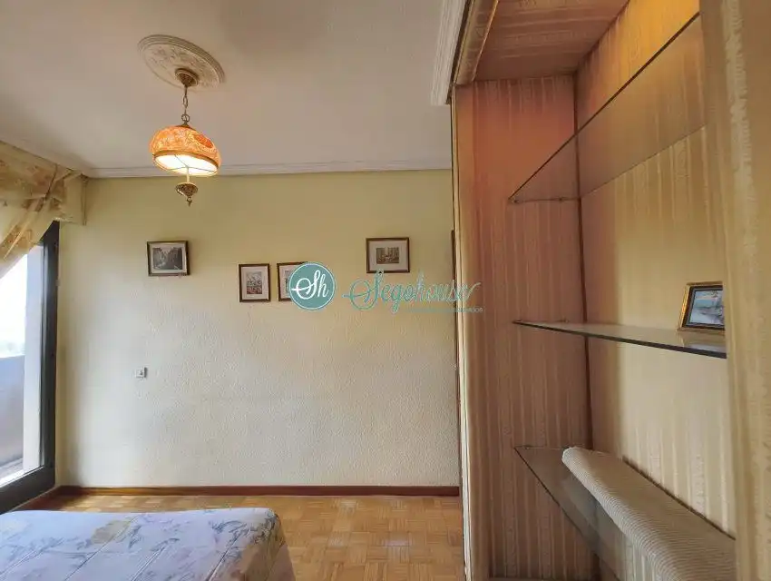 Wohnung zum Verkauf in Segovia mit Heizung, Parkett und Terrasse