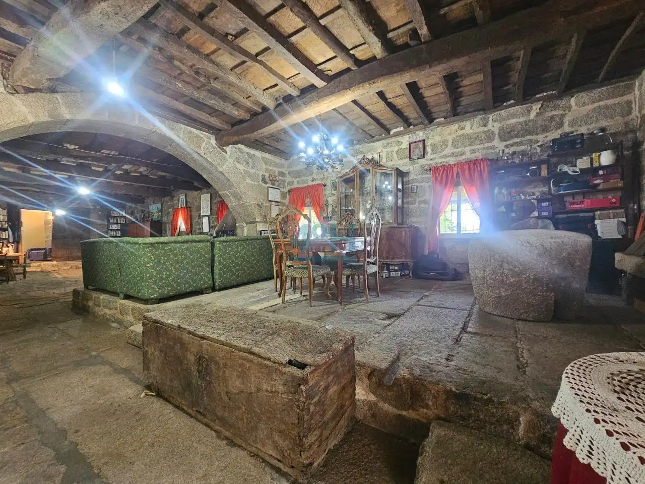 Finca rústica en venta en Beade  con Jardín privado y Amueblado