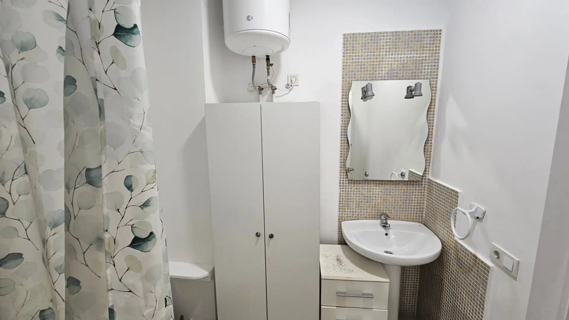 Bathroom of Study for rent in El Campello  with Air Conditioner, Heating and Furnished