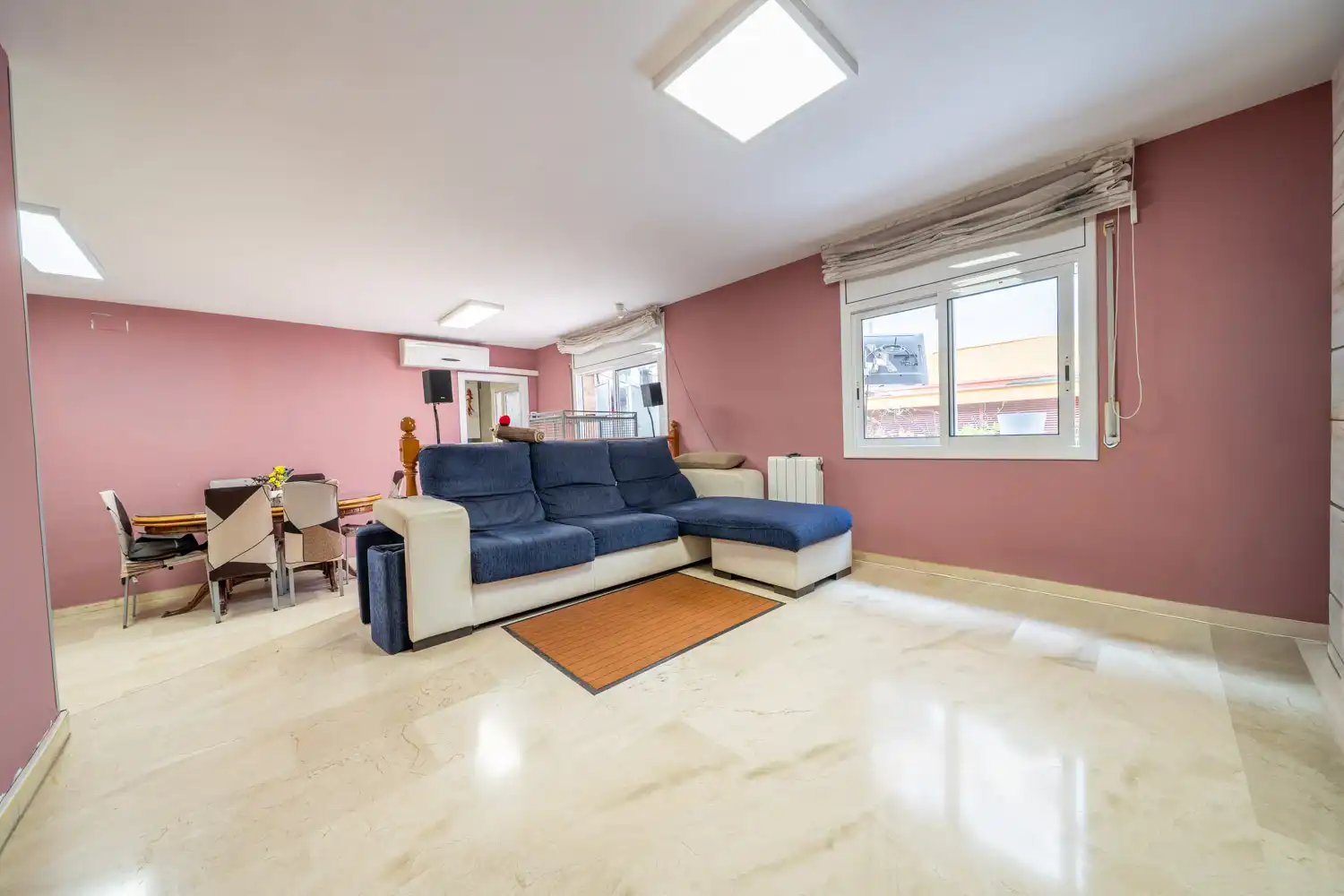 Sala de estar de Dúplex en venta en Badalona con Aire acondicionado, Calefacción y Terraza