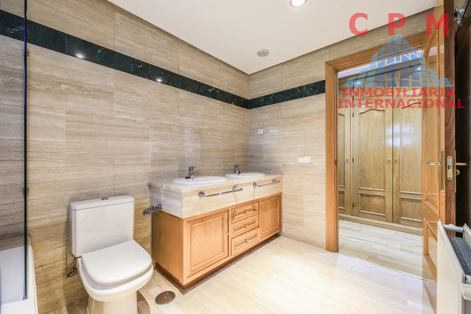 Bathroom of Houses for rent in Madrid  with Air Conditioner, Heating and Private garden
