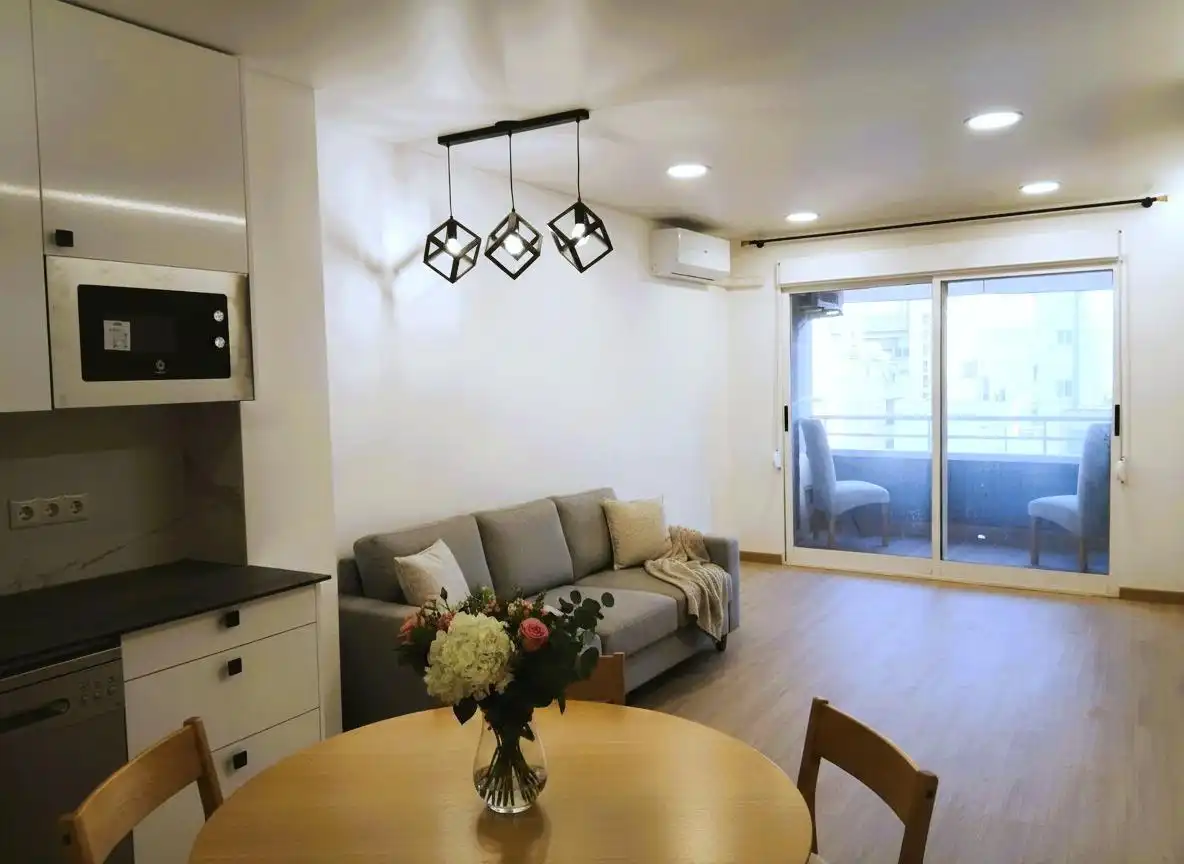 Apartamento con ascensor en venta en Calle PAZ LA, imagen 4