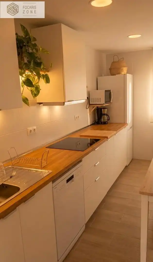 Kitchen of Flat for share in Málaga  with Terrace, Furnished and Balcony