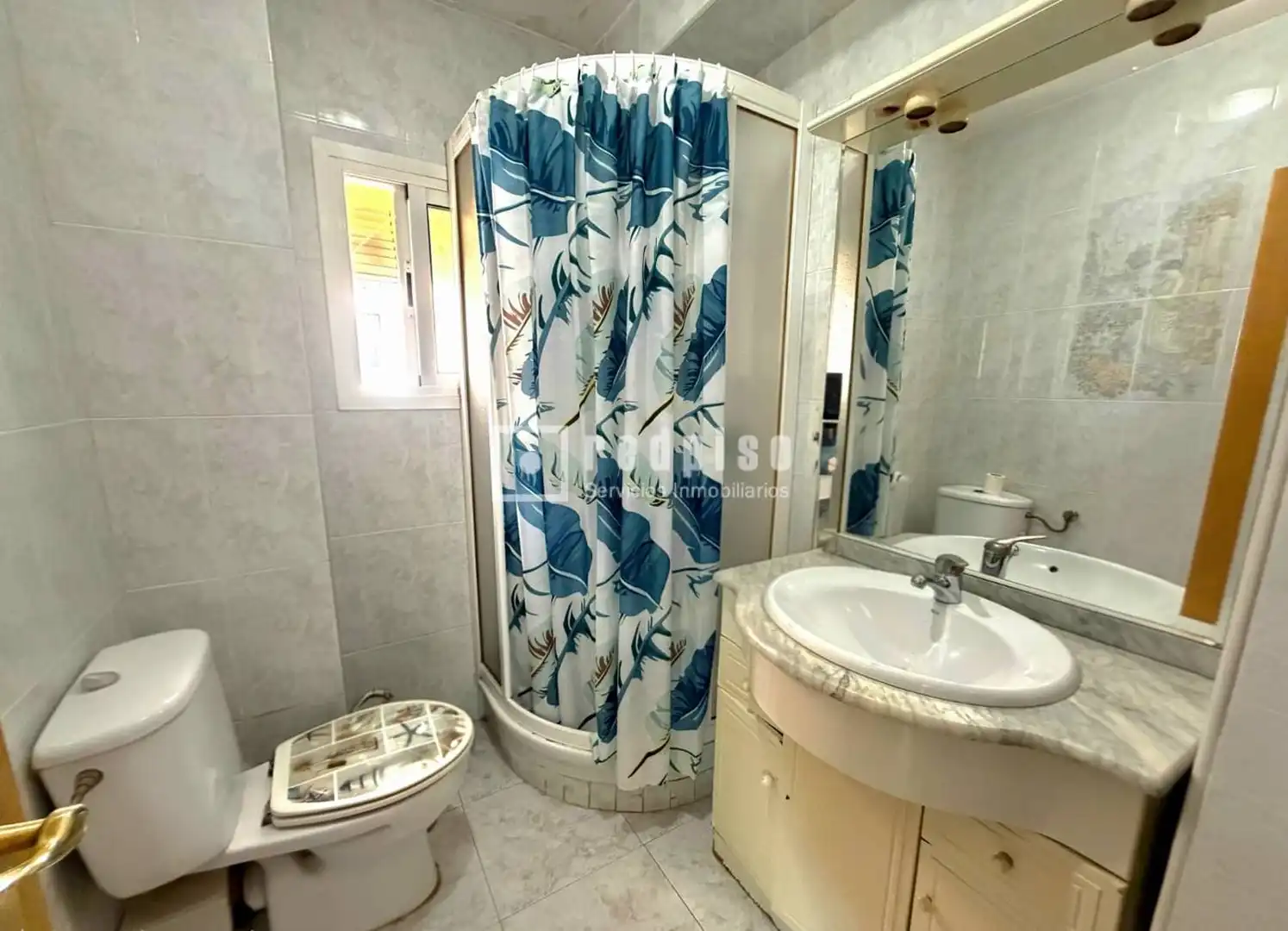 Baño de Piso en venta en Alcalá de Henares con Aire acondicionado, Calefacción y Terraza