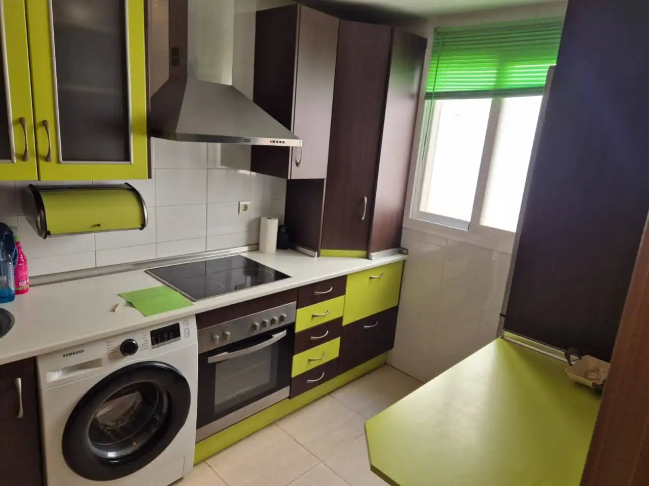 Cocina de Piso de alquiler en Badajoz con Aire acondicionado