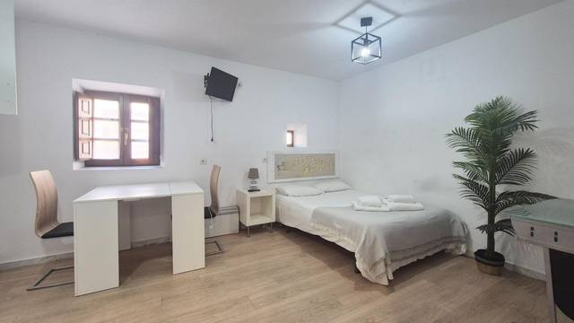 Estudio en Alquiler en Universidad - Tenerías