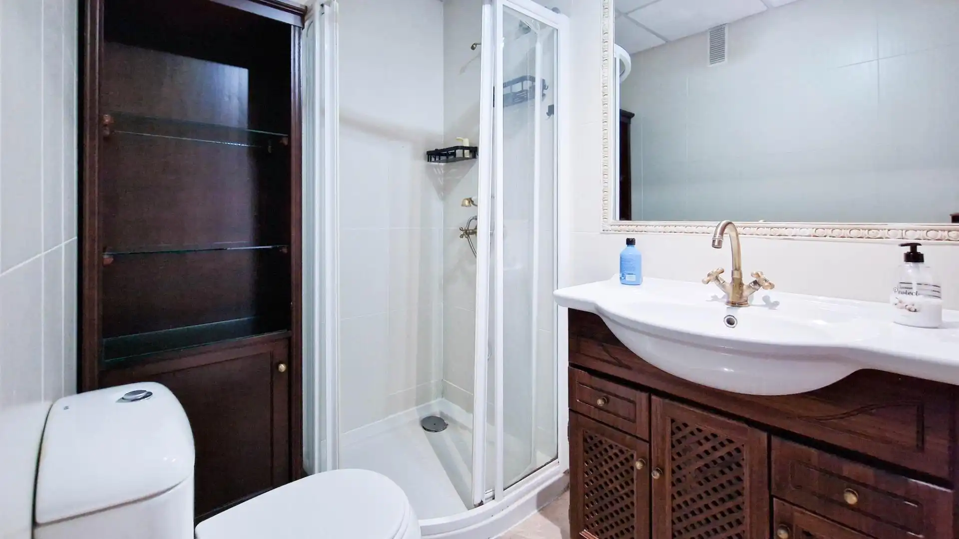 Bathroom of Flat for rent in Badajoz