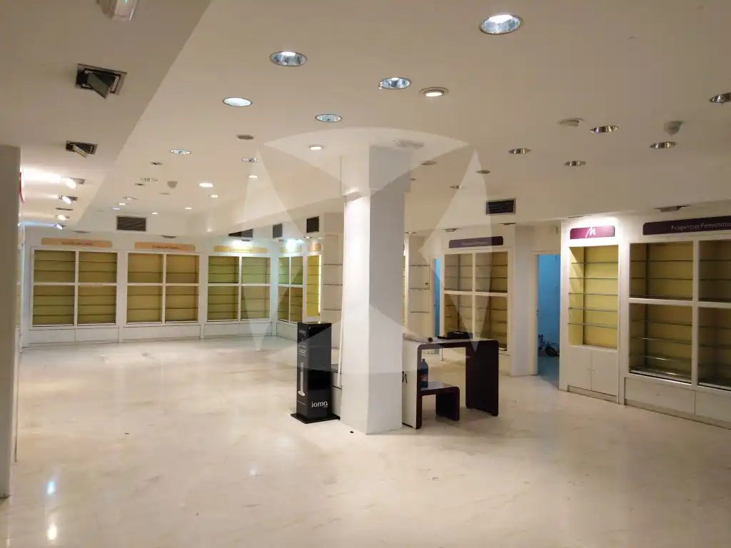 Local de lloguer a Avenida Miguel Ángel Celdrán Matute, Santa Marina