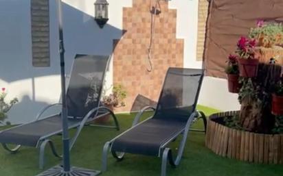 Terrassa de Casa adosada de lloguer en Chiclana de la Frontera amb Jardí privat