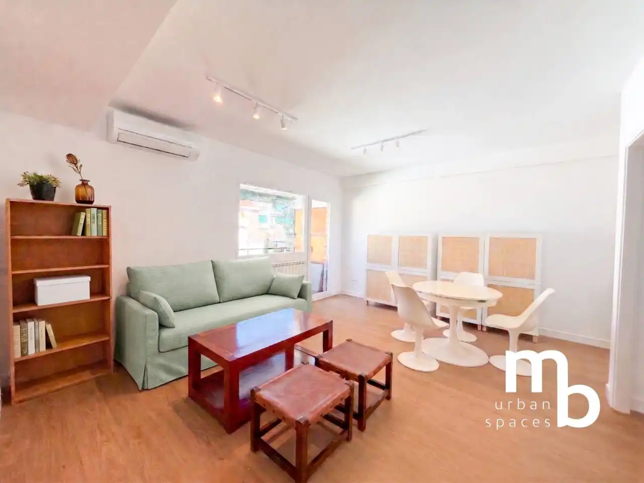 Sala de estar de Piso de alquiler en Madrid con Aire acondicionado, Calefacción y Terraza
